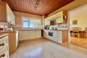 Kitchen- click for photo gallery